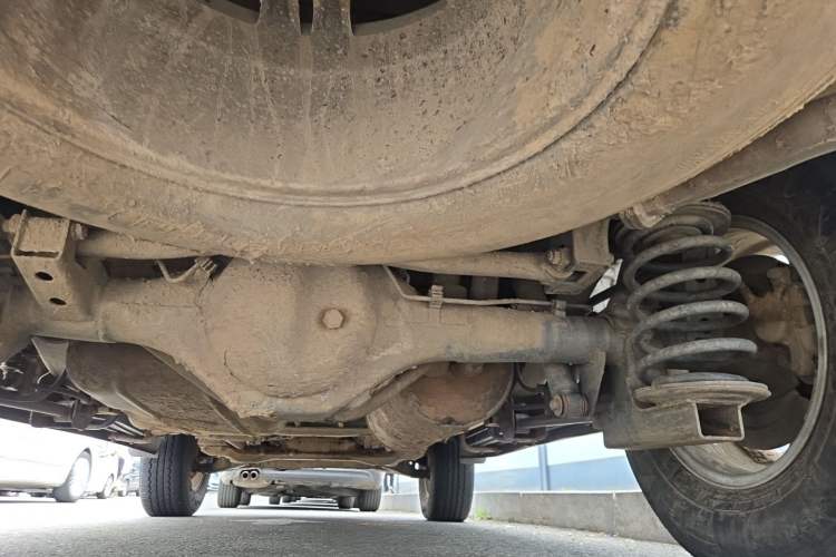 Used RELY X5 2011 2.0T Four-Wheel Drive Elite Version Chassis Rear