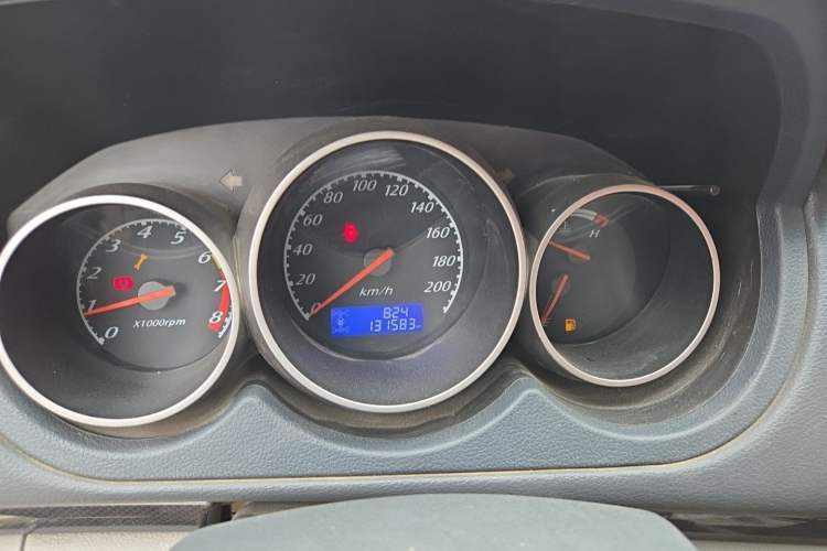 Used RELY X5 2011 2.0T Four-Wheel Drive Elite Version Instrument Cluster