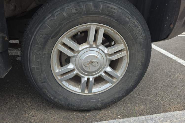 Used RELY X5 2011 2.0T Four-Wheel Drive Elite Version Right Front Wheel Hub