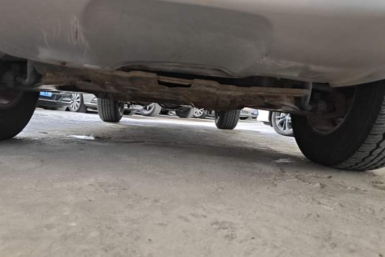 Used RELY X5 2011 2.0T Four-Wheel Drive Elite Version Chassis Front