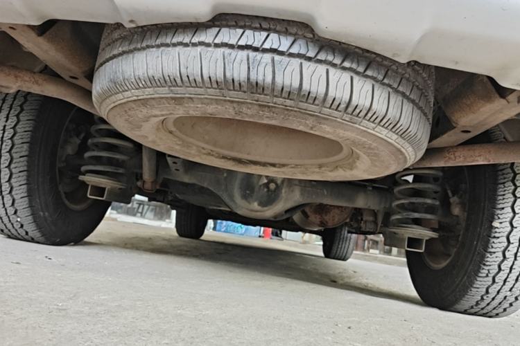 Used RELY X5 2011 2.0T Four-Wheel Drive Elite Version Chassis Rear