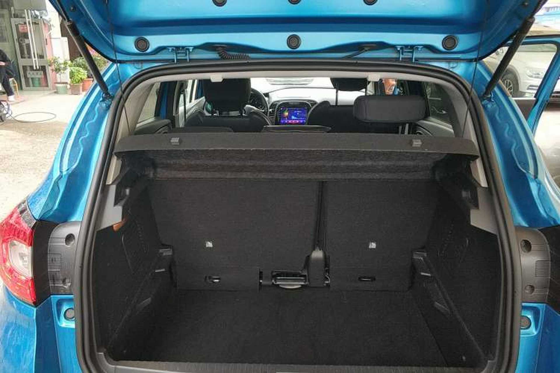 Used Renault Captur 2015 1.2T Automatic Comfort First Edition Trunk