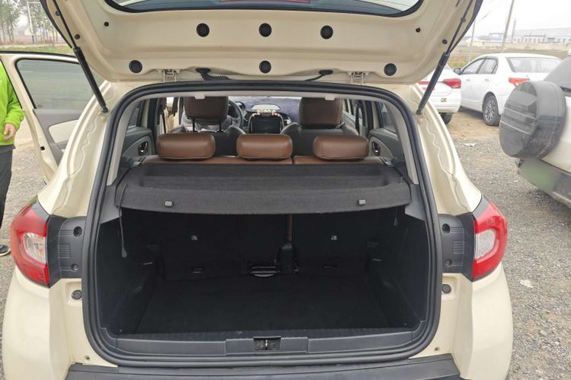 Used Renault Captur 2015 1.2T Automatic Standard Edition Trunk