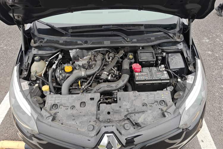 Used Renault Captur 2015 1.2T Automatic Standard Edition Engine Bay