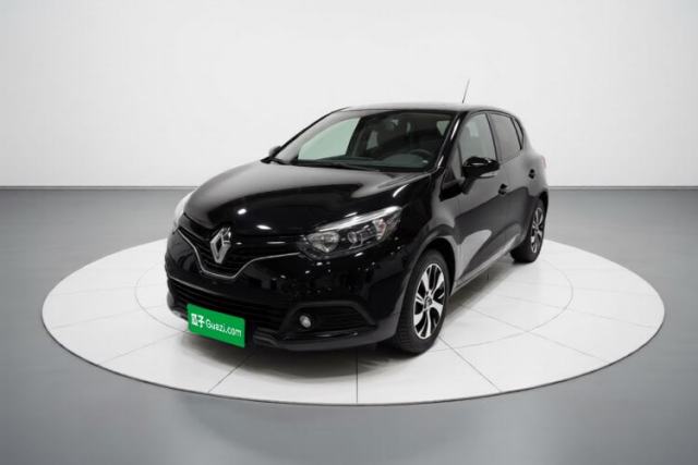 Renault Captur 2015 1.2T Automatic Standard Edition مستعملة