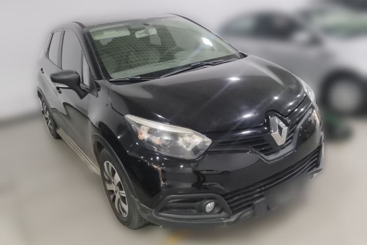 Used Renault Captur 2015 1.2T Automatic Standard Edition Front Right 45 Deg