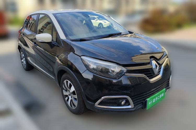 Used Renault Captur 2015 1.2T Automatic Comfort Edition Front Right 45 Deg