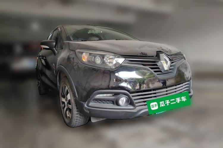 Used Renault Captur 2015 1.2T Automatic Standard Edition Front Right 45 Deg