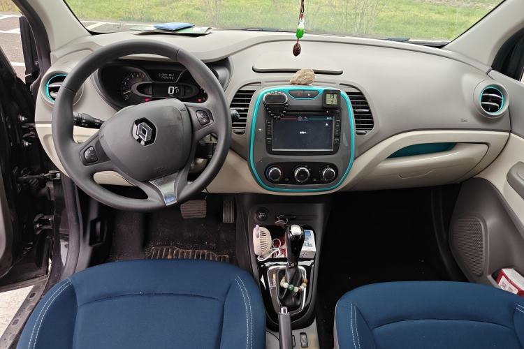 Used Renault Captur 2015 1.2T Automatic Standard Edition Interior 2