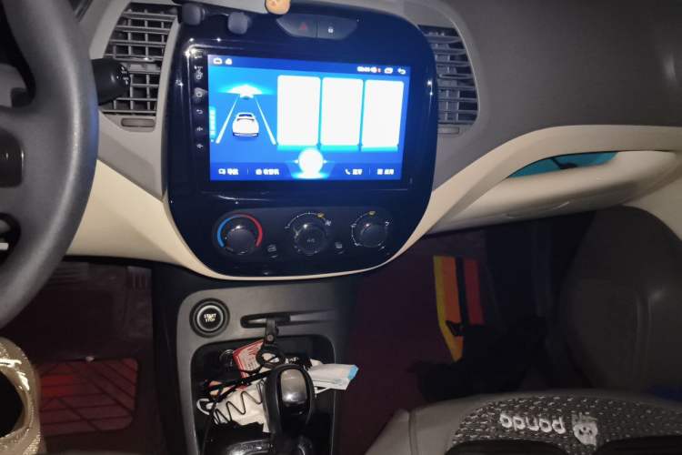Used Renault Captur 2015 1.2T Automatic Standard Edition Audio And AC Panel