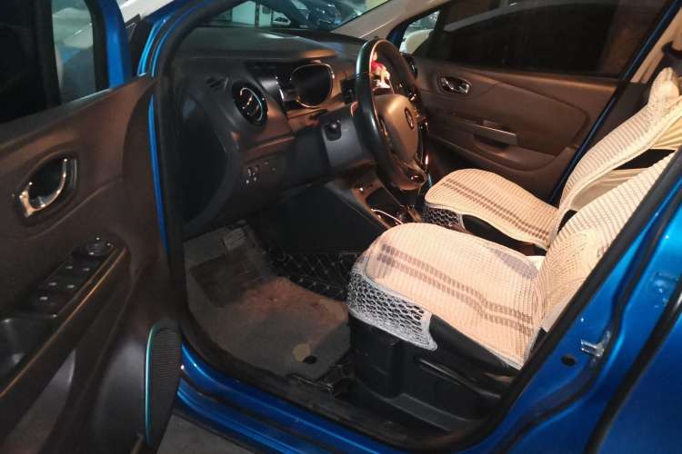 Used Renault Captur 2015 1.2T Automatic Comfort Edition Driver Seat