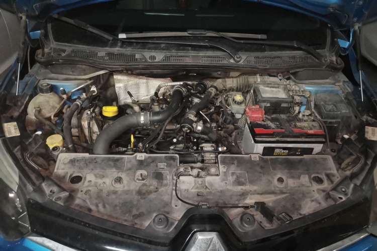 Used Renault Captur 2015 1.2T Automatic Comfort Edition Engine Bay