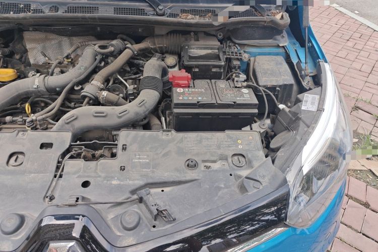 Used Renault Captur 2015 1.2T Automatic Comfort First Edition Engine Bay Left