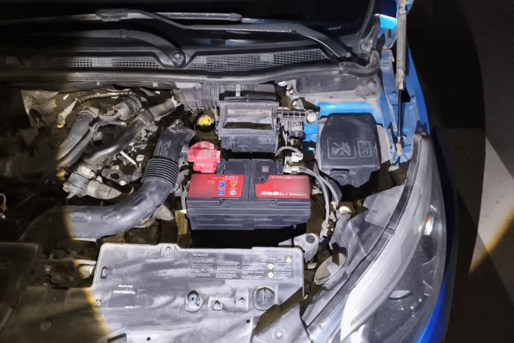 Used Renault Captur 2015 1.2T Automatic Standard Edition Engine Bay Left