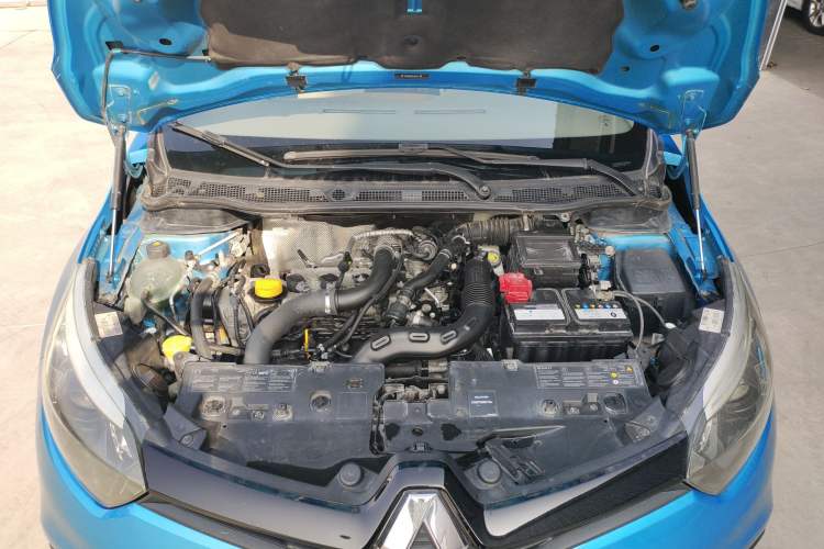 Used Renault Captur 2015 1.2T Automatic Standard Edition Engine Bay