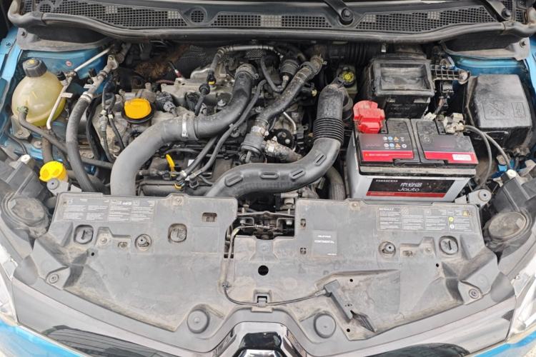 Used Renault Captur 2015 1.2T Automatic Luxury First Edition Engine Bay