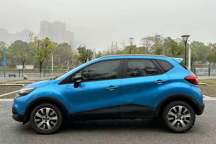 Used Renault Captur 2015 1.2T Automatic Standard Edition Exterior 2