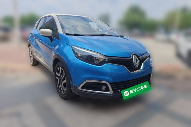 Used Renault Captur 2015 1.2T Automatic Comfort First Edition Front Right 45 Deg