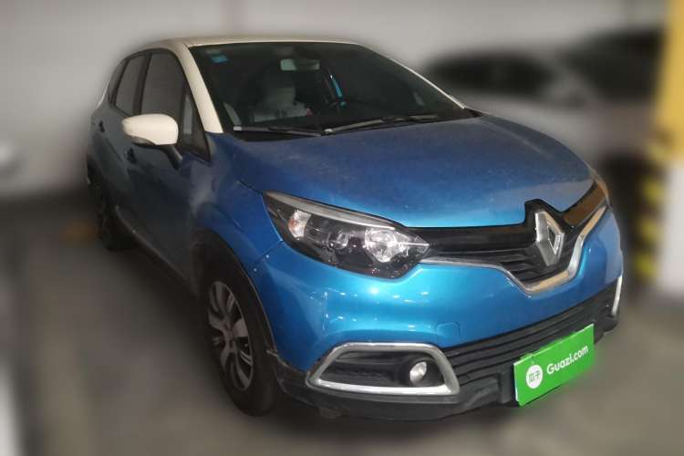 Used Renault Captur 2015 1.2T Automatic Comfort Edition Front Right 45 Deg