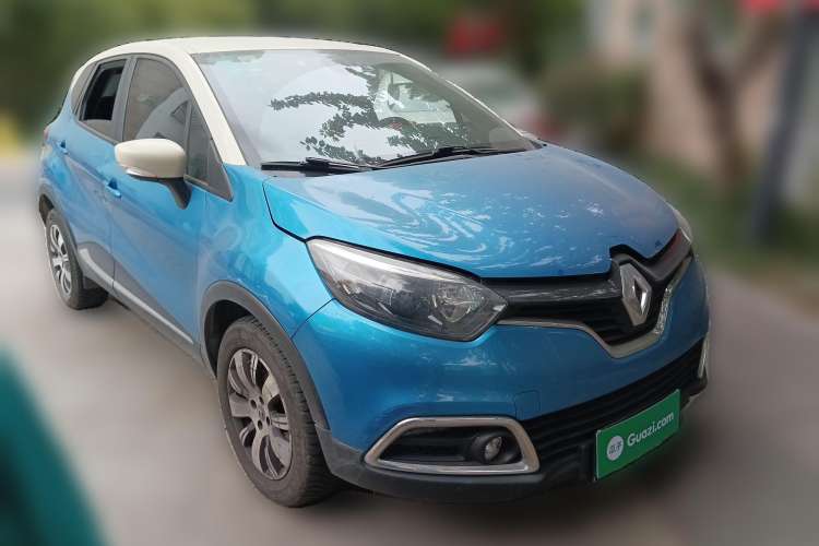 Used Renault Captur 2015 1.2T Automatic Comfort Edition Front Right 45 Deg
