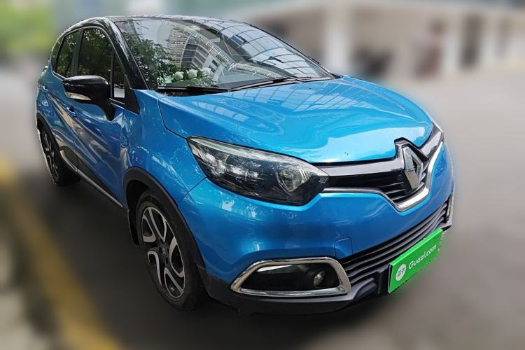 Used Renault Captur 2015 1.2T Automatic Comfort First Edition Front Right 45 Deg
