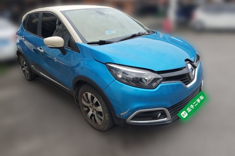 Used Renault Captur 2015 1.2T Automatic Comfort Edition Front Right 45 Deg