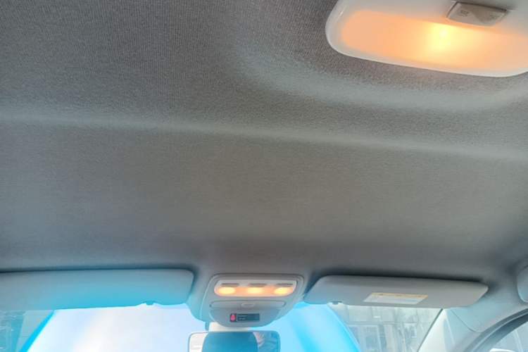 Used Renault Captur 2015 1.2T Automatic Comfort First Edition Headliner