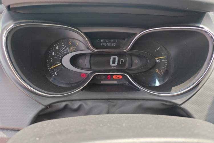 Used Renault Captur 2015 1.2T Automatic Comfort First Edition Instrument Cluster