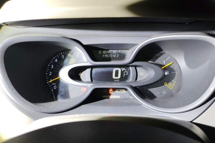 Used Renault Captur 2015 1.2T Automatic Standard Edition Instrument Cluster