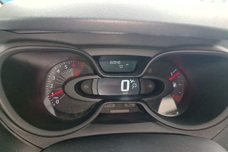 Used Renault Captur 2015 1.2T Automatic Standard Edition Instrument Cluster