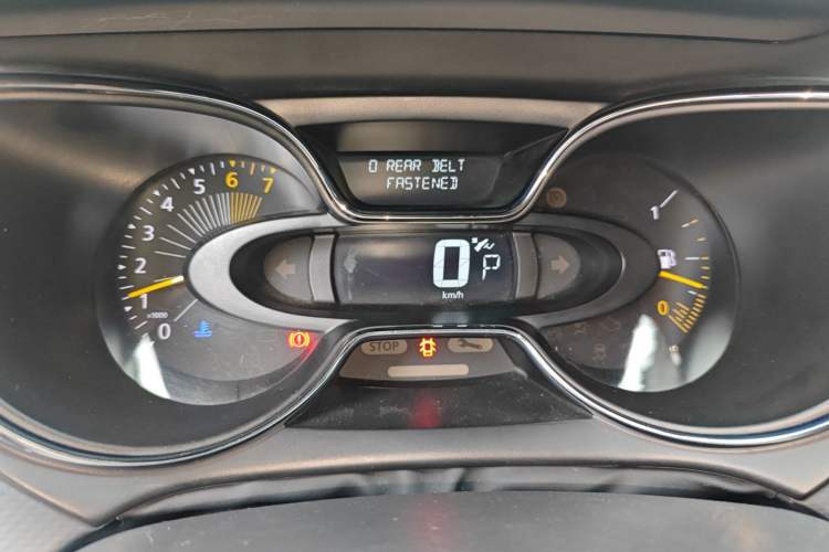 Used Renault Captur 2015 1.2T Automatic Luxury First Edition Instrument Cluster