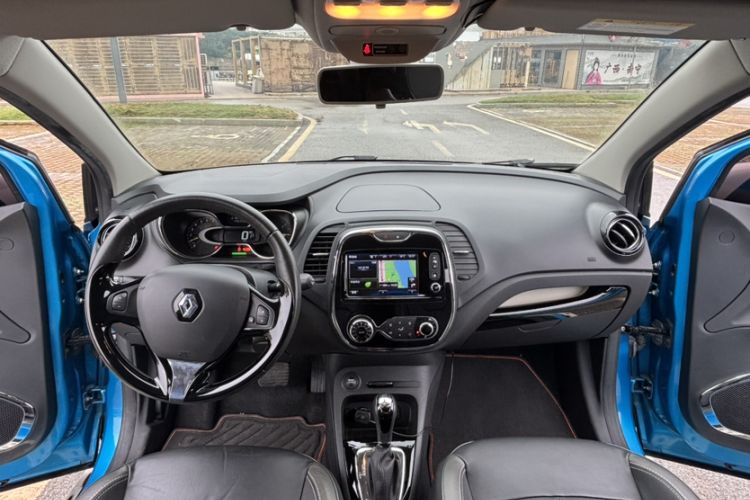 Used Renault Captur 2015 1.2T Automatic Luxury First Edition Interior 1