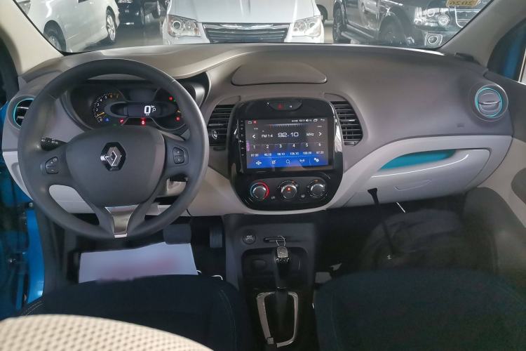 Used Renault Captur 2015 1.2T Automatic Standard Edition Interior 2