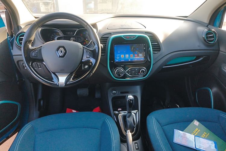 Used Renault Captur 2015 1.2T Automatic Comfort Edition Interior 2