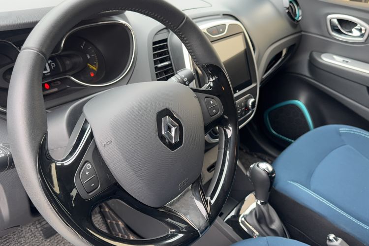Used Renault Captur 2015 1.2T Automatic Comfort First Edition Interior 3