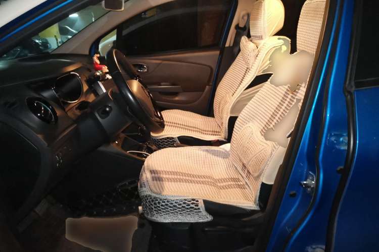 Used Renault Captur 2015 1.2T Automatic Comfort Edition Left Front Seat