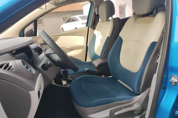 Used Renault Captur 2015 1.2T Automatic Standard Edition Left Front Seat