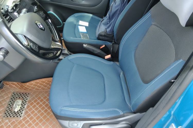 Used Renault Captur 2015 1.2T Automatic Comfort Edition Left Front Seat