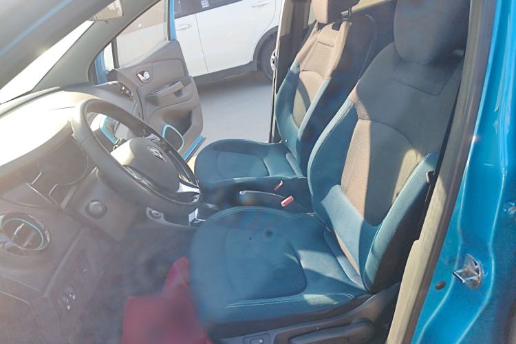 Used Renault Captur 2015 1.2T Automatic Comfort Edition Left Front Seat
