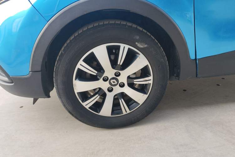 Used Renault Captur 2015 1.2T Automatic Standard Edition Left Front Wheel Hub
