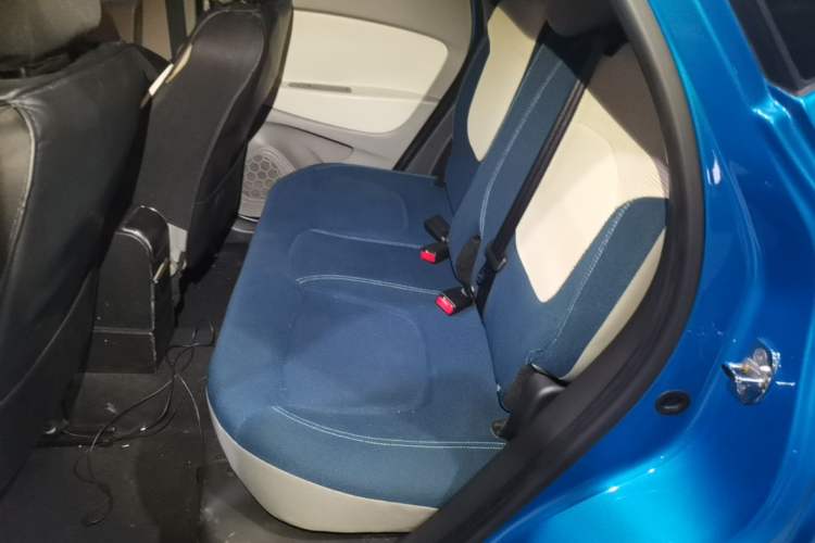 Used Renault Captur 2015 1.2T Automatic Standard Edition Left Rear Seat