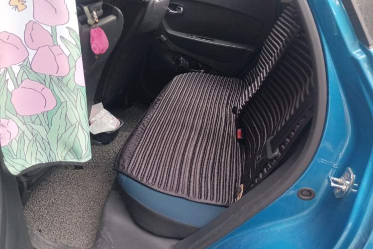 Used Renault Captur 2015 1.2T Automatic Comfort Edition Left Rear Seat