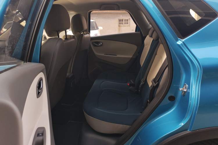 Used Renault Captur 2015 1.2T Automatic Standard Edition Left Rear Seat