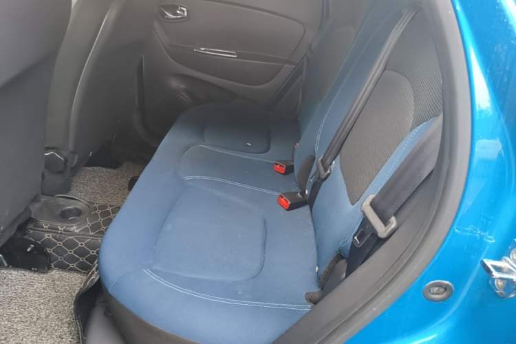 Used Renault Captur 2015 1.2T Automatic Comfort First Edition Left Rear Seat
