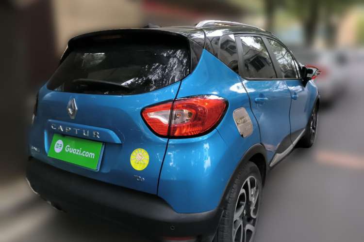 Used Renault Captur 2015 1.2T Automatic Comfort First Edition Rear Right 45 Deg