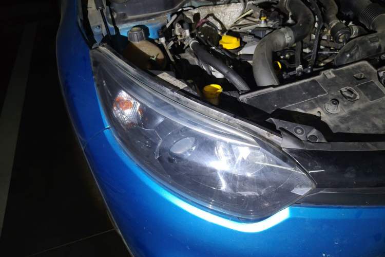 Used Renault Captur 2015 1.2T Automatic Standard Edition Right Front Headlight