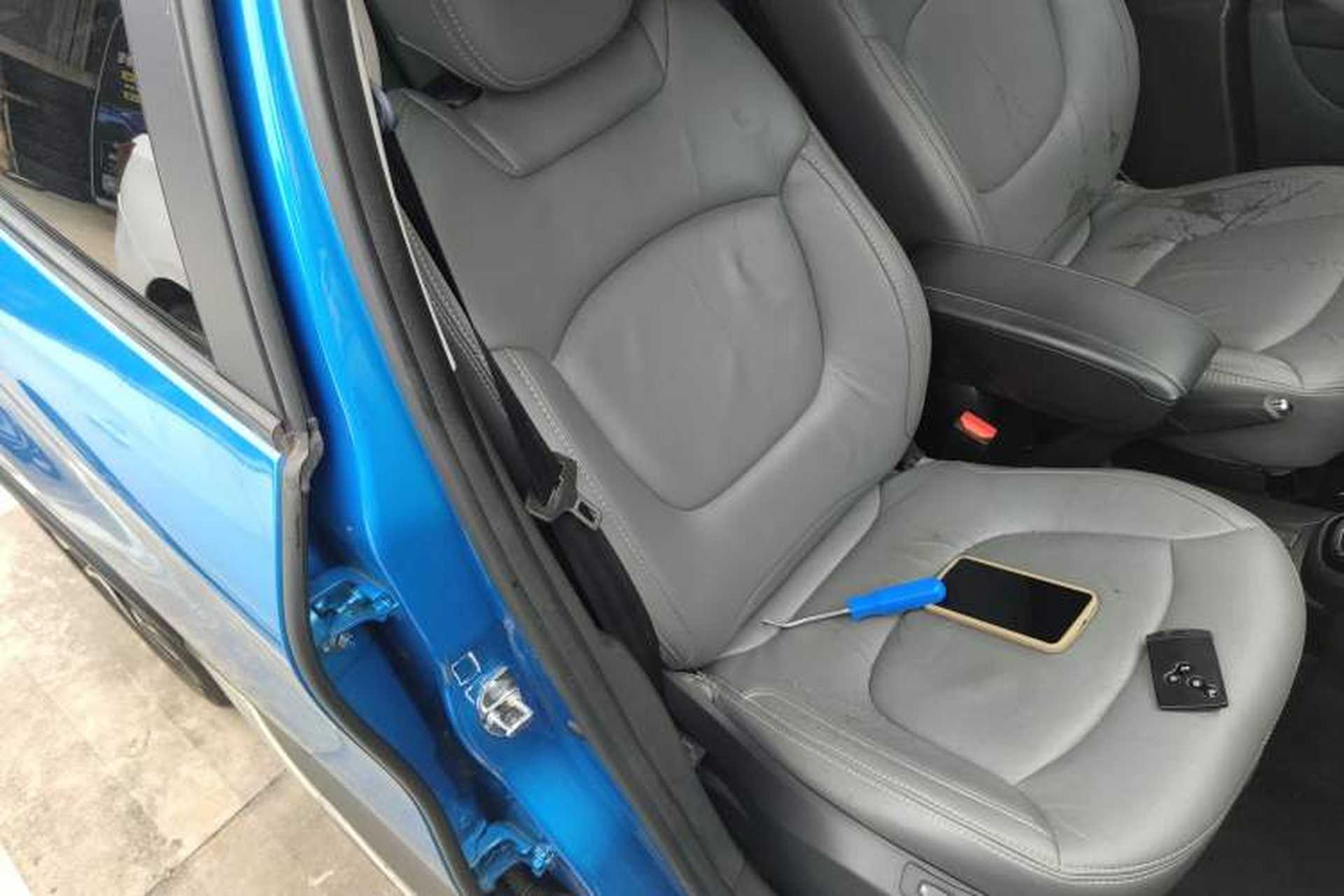 Used Renault Captur 2015 1.2T Automatic Comfort Edition Right Front Seat