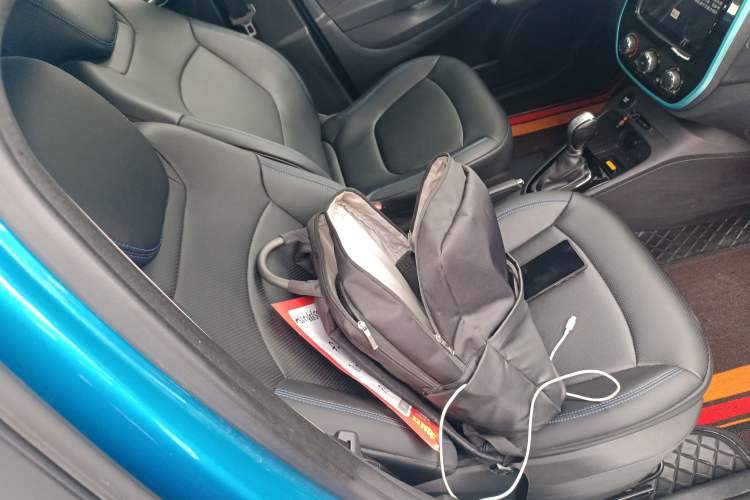 Used Renault Captur 2015 1.2T Automatic Standard Edition Right Front Seat