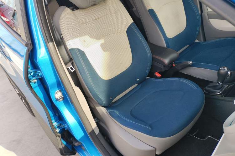 Used Renault Captur 2015 1.2T Automatic Standard Edition Right Front Seat