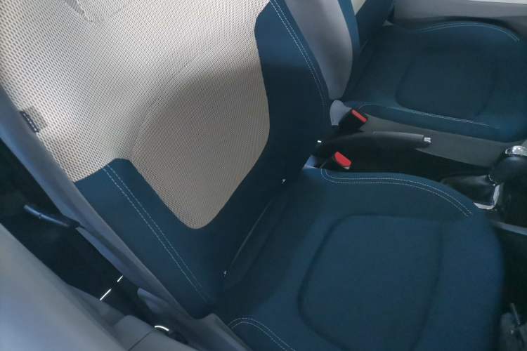 Used Renault Captur 2015 1.2T Automatic Standard Edition Right Front Seat